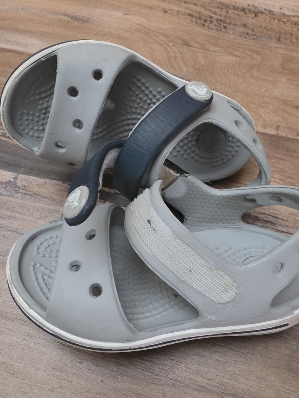 CROCS Kids Gray and Black Strap Sandals - Picture 6 of 6